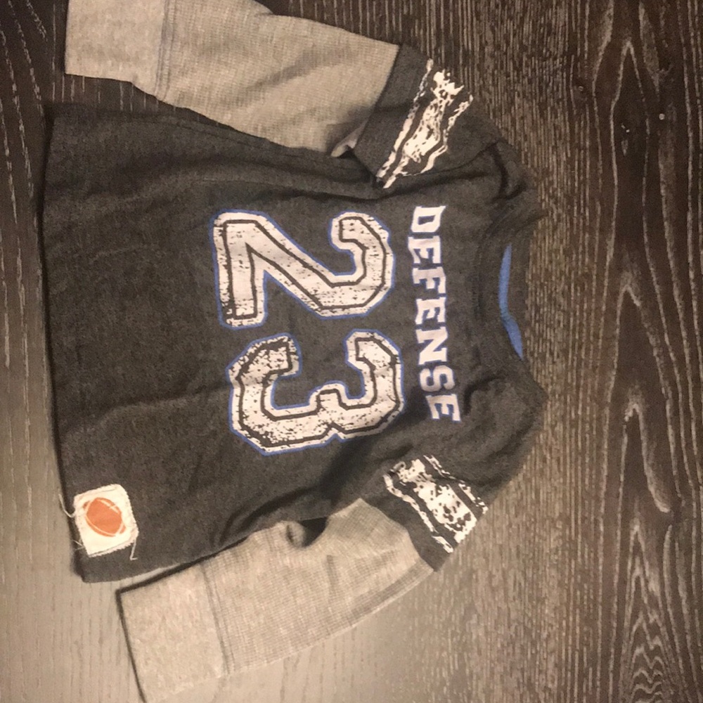 Graphic tee